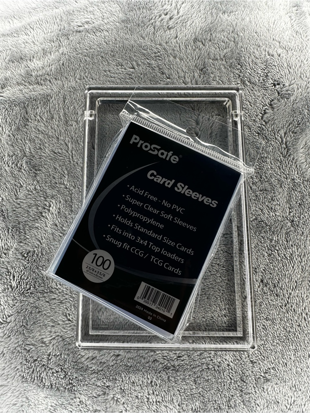 Acrylic slab case and Clear Card Sleeves - 100 Pack